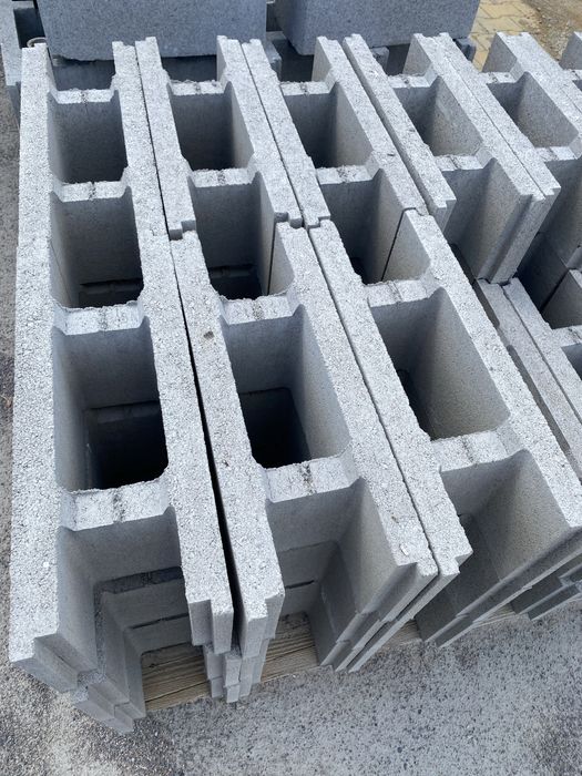 Блок опалубка  для будівництва