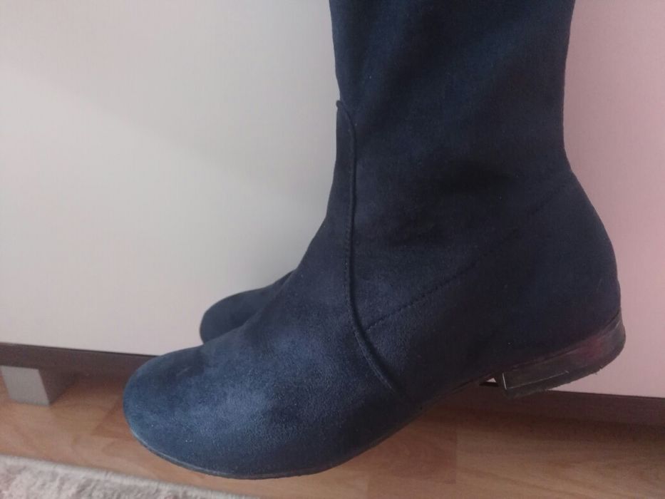 Zamszowe kozaki rozm. 36