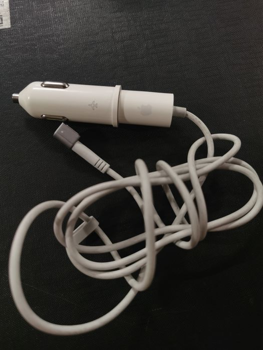 Зарядное от прикуривателя для Mac Book