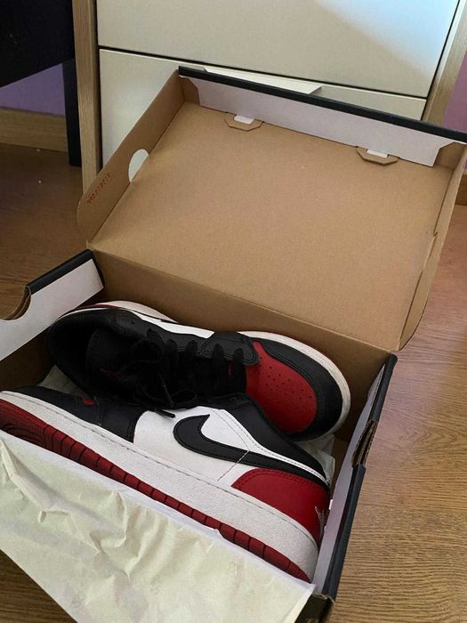 Ténis Nike Jordan como  Novos