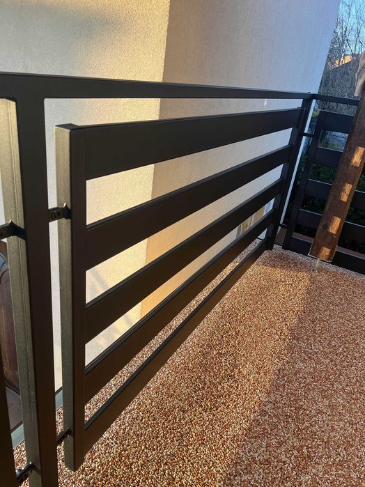 balustrady stalowe, nierdzewne, szklane, ogrodzenia grzebieniowe