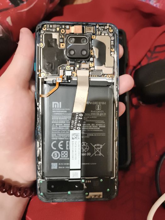 Заберу розбиті і не робочі  телефони