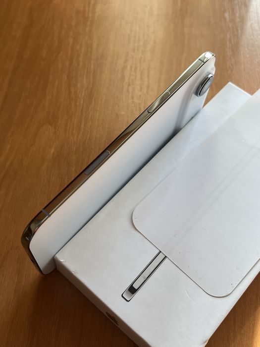 Продам IPhone AIR 256 Neverlock