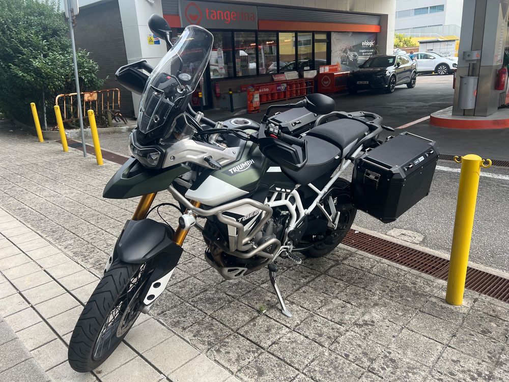 Triumph Tiger 900 rally pro