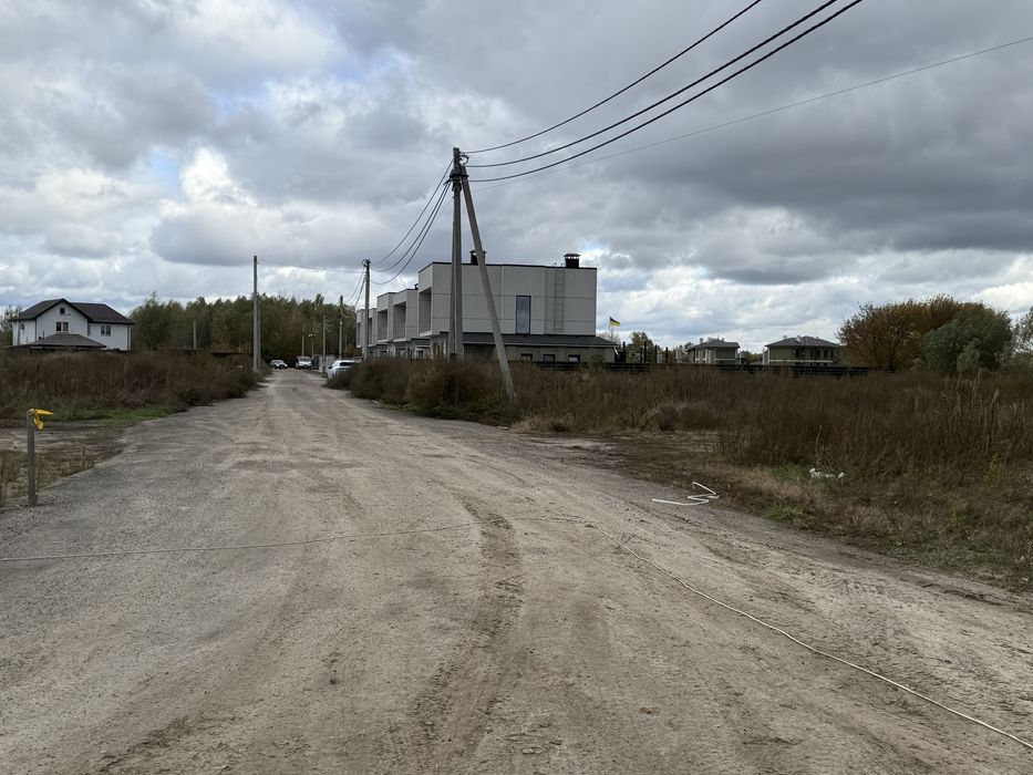 Зазимя,ділянка 6,6сот. біля р.Десна, асфальт, комунікації