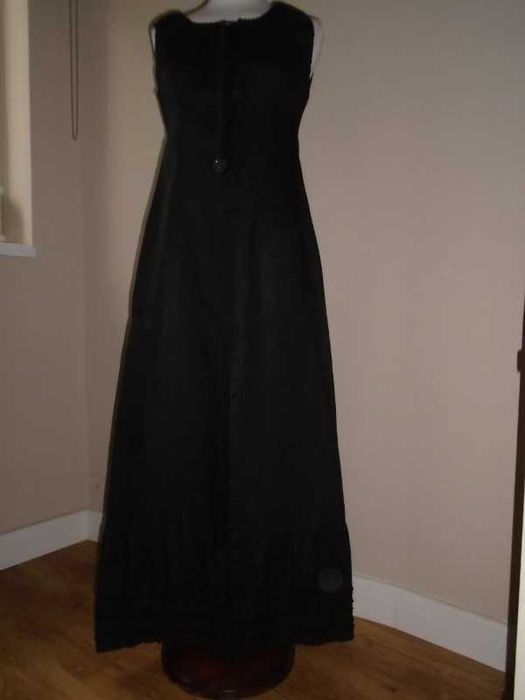 Vestido comprido preto