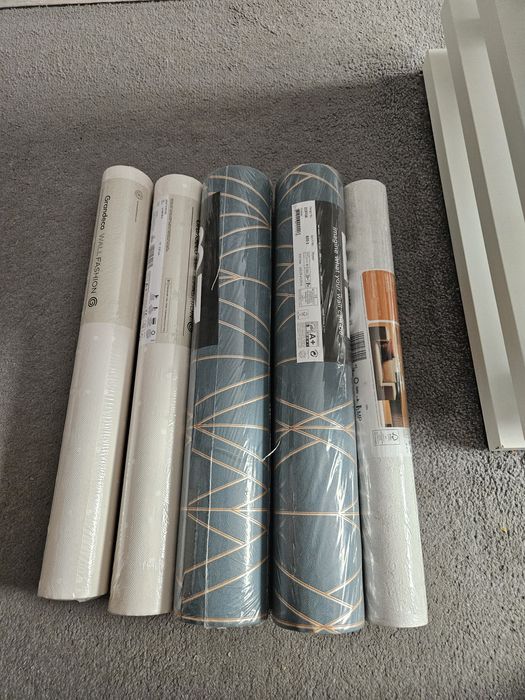 Tapety różne, nowe 5 rolek.