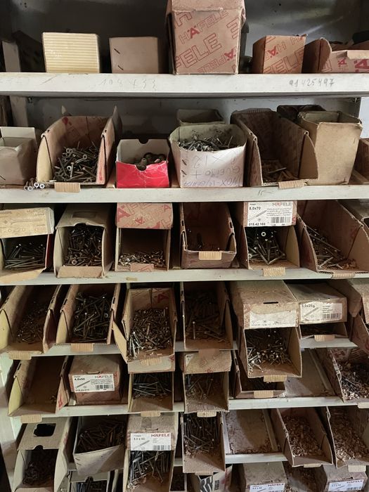 Estante de organizaçao de caixas parafusos