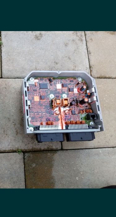 Xarios 350MT, Carrier