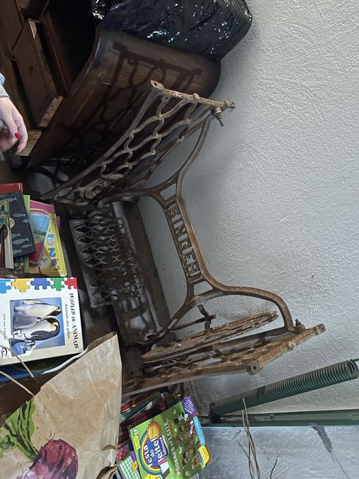 Pes de maquina de costura antiga