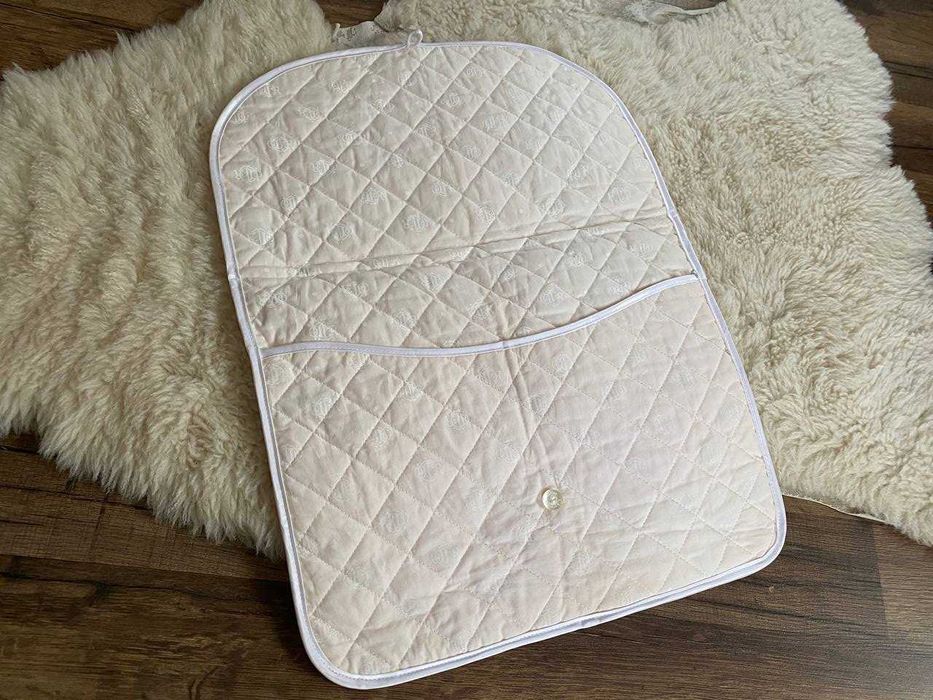 Велика стьобаная бавованова косметичка органайзер від Christian Dior.