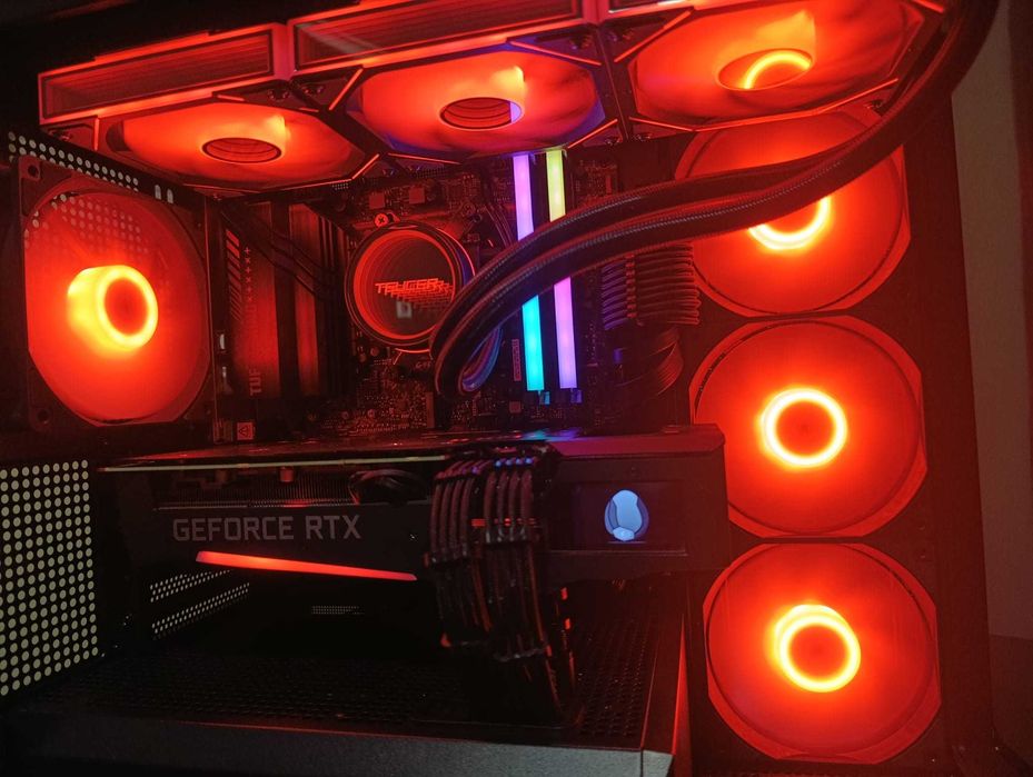 PC GAMING RTX 3070 Ryzen 7 7700 32GB RAM DDR5 1Tb SSD NVME