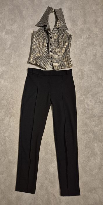 Komplet zloty gorset i czarne spodnie