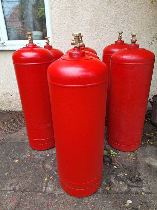 пропанові балони 50л с новими італьянськими кранами cavagna
