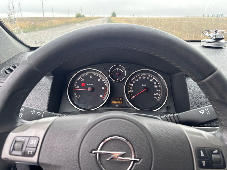 Opel Astra H 1.9 tdi