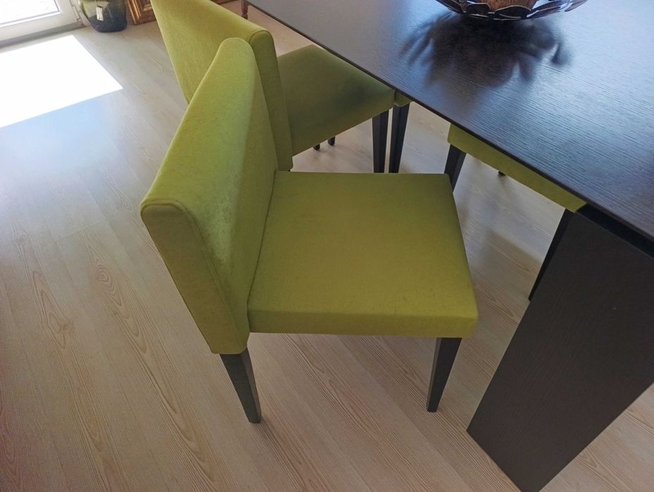 Sofá chaise longue e moveis sala jantar