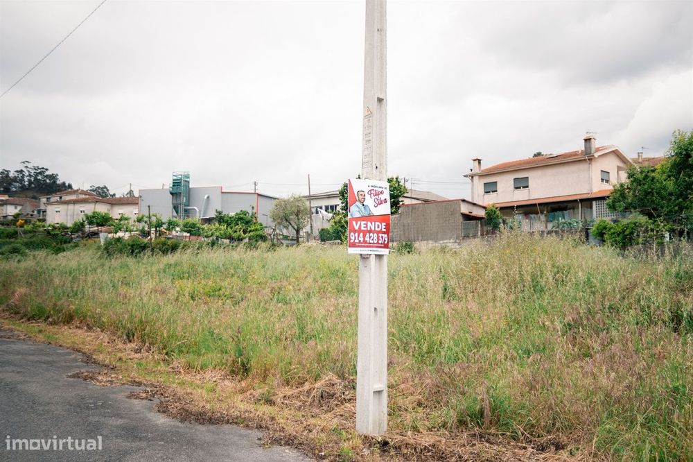 Lote de Terreno  Venda em Lustosa e Barrosas (Santo Estêvão),Lousada