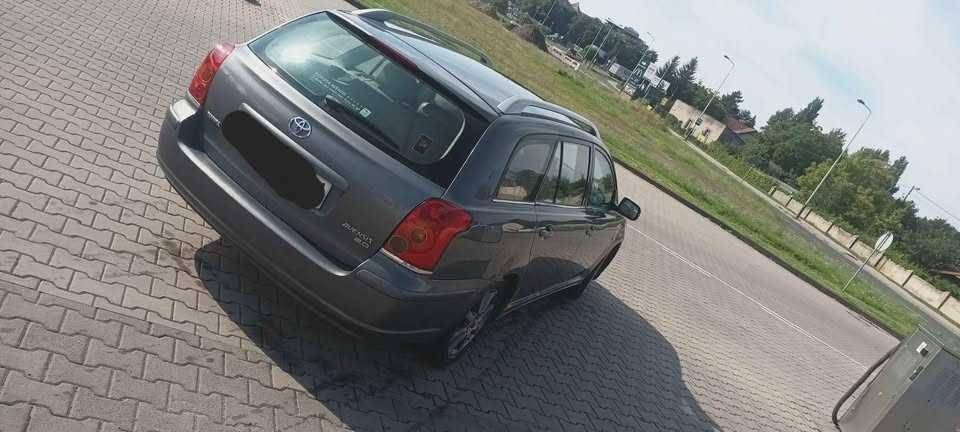 Toyota Avensis 2.0 Дизель 2005 \ Тільки для діючих військових ЗСУ!