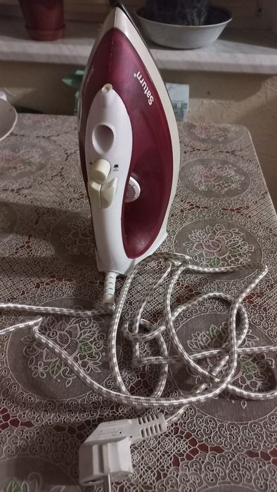 Праска,утюг в гарному стані