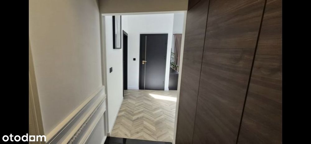WYJĄTKOWY APARTAMENT z ogródkiem i przestronnym tarasem.