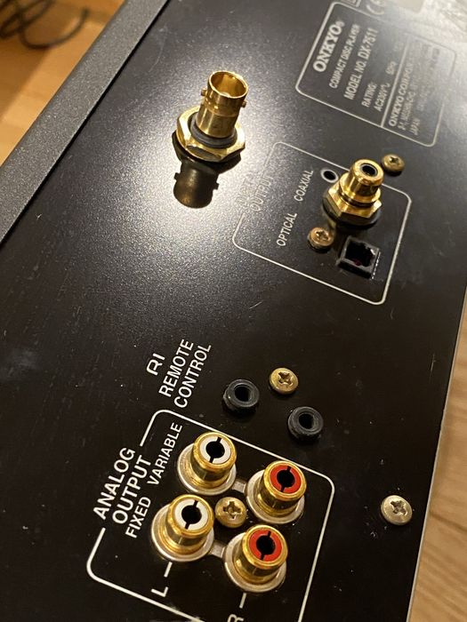 Odtwarzacz CD Onkyo DX-7511 z pilotem