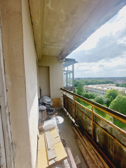 Продаж чотирьохкімнатної квартири.