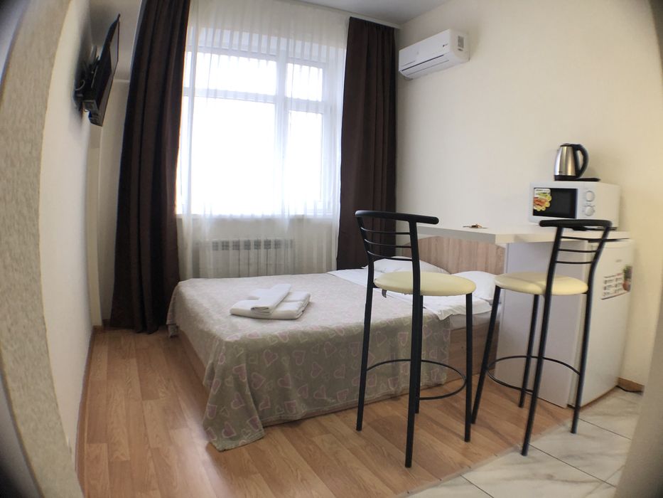 Сдам квартиру почасово біля посольства США,Берестейська метро