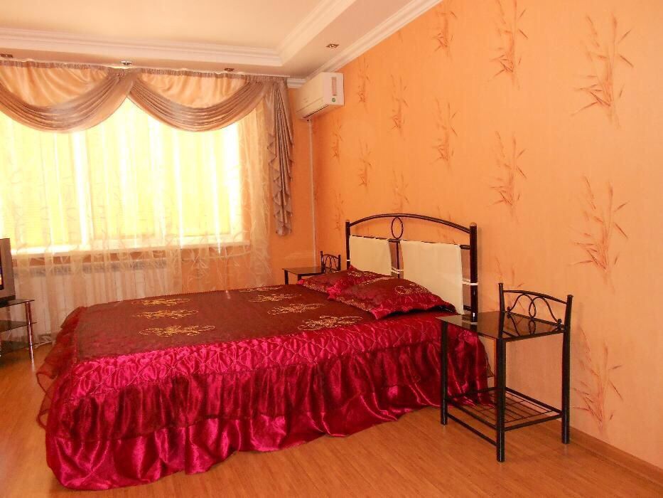 Подобова аренда квартири в районі вул.Велика Бердичівська від власника