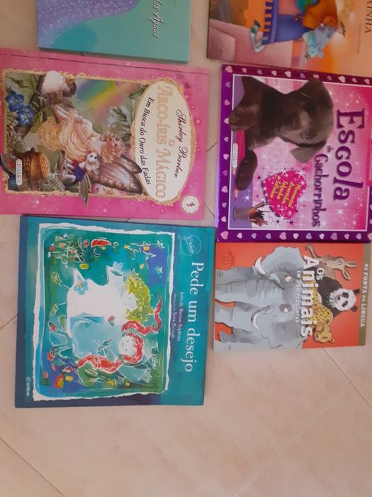 Livros infantis diversos títulos