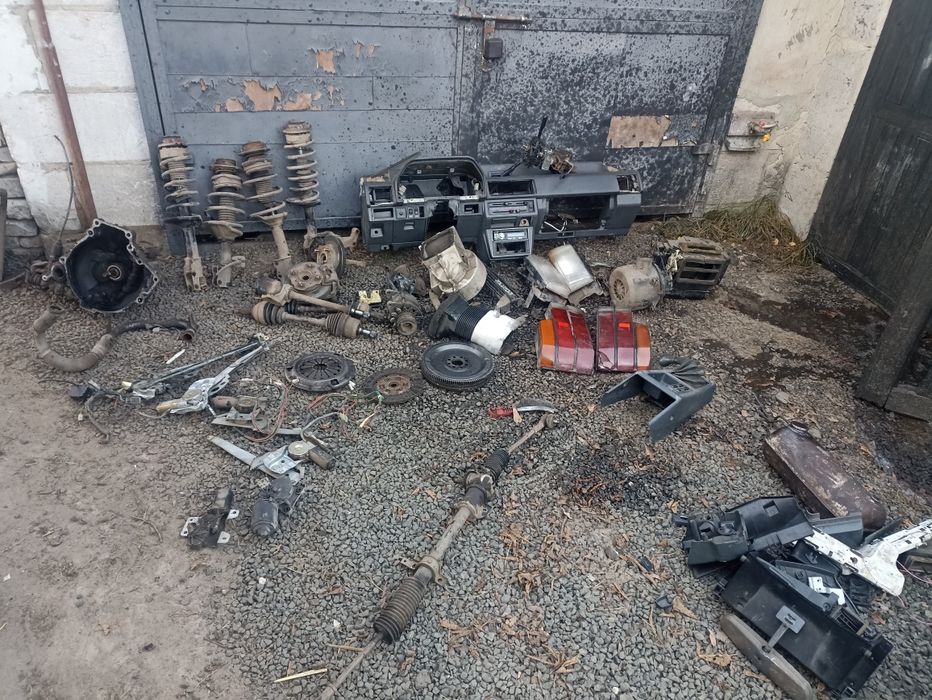 Мазда  626GE 1 .8  .626 .2.0D.GC.  по гайкам