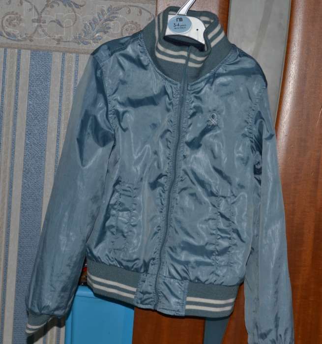 Ветровка "Benetton"