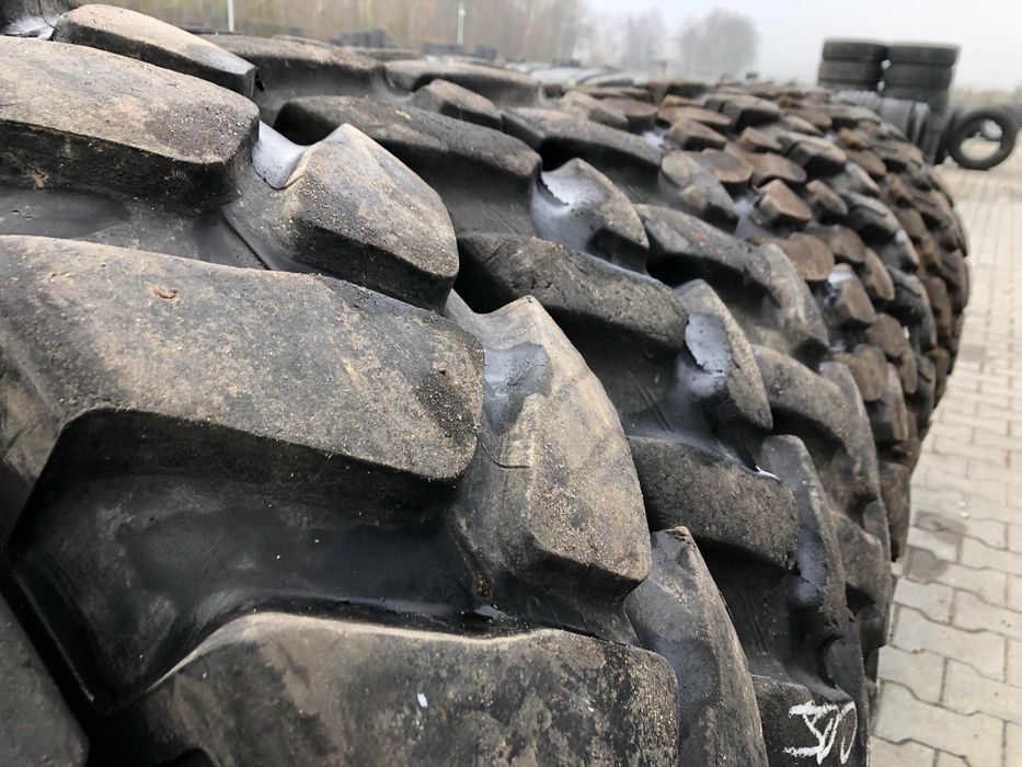 10.00-20 Opony do koparki kołowej Różne marki Wysoki Bieżnik !