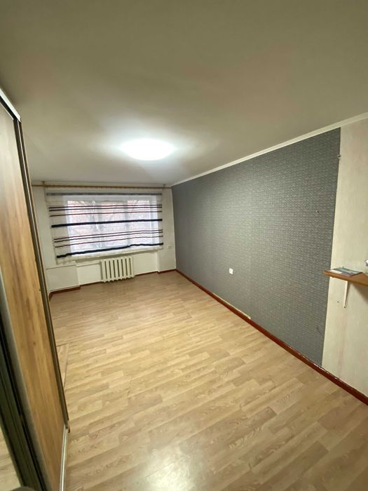 Кімната в гуртожитку біля ХНУ Інститутська Пд-Захід