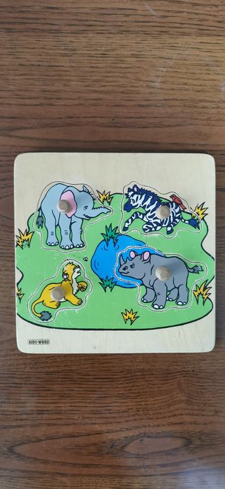 Puzzle drewniane, układanka