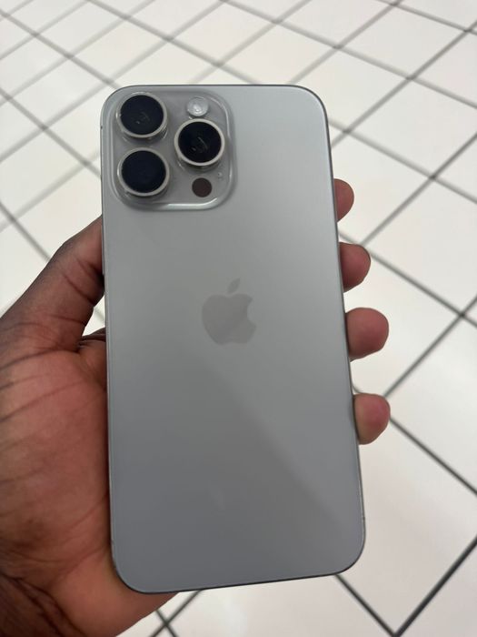 iPhone 15 pro máxi