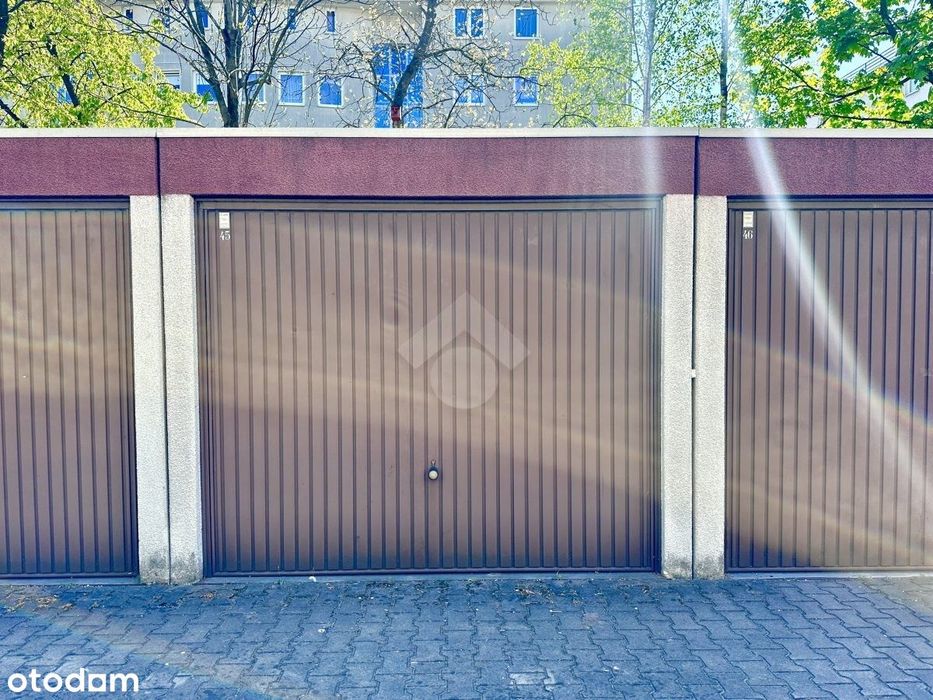 Garaż murowany z prądem w świetnej lokalizacji-Bronowice