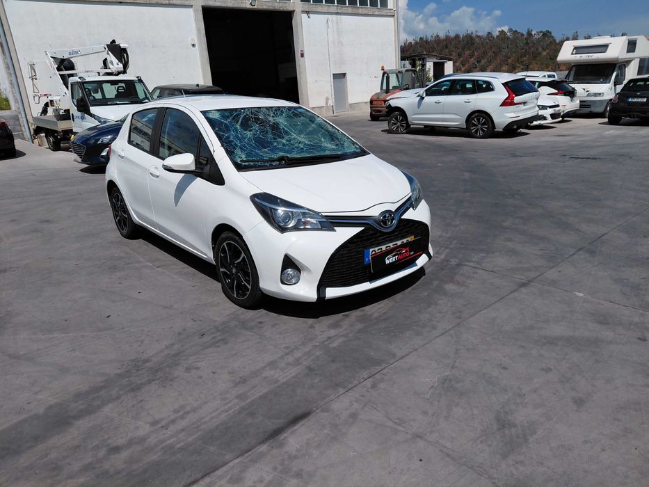 Toyota Yaris 1.4D, 2015 Nacional 104000km
