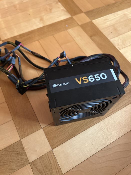 Zasilacz PC Corsair VS650