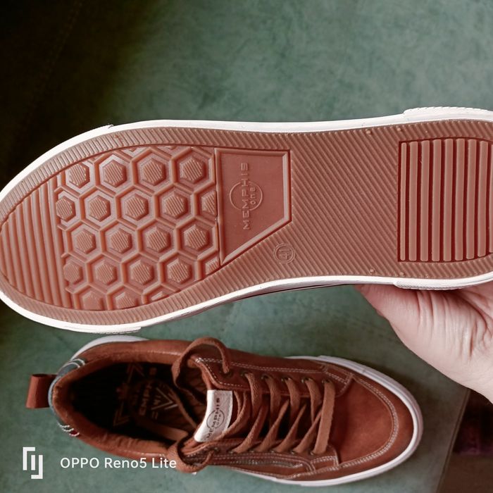 Стильне демісезонне взуття