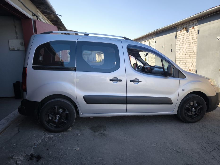 Продам власний автомобіль, в чудовому стані.