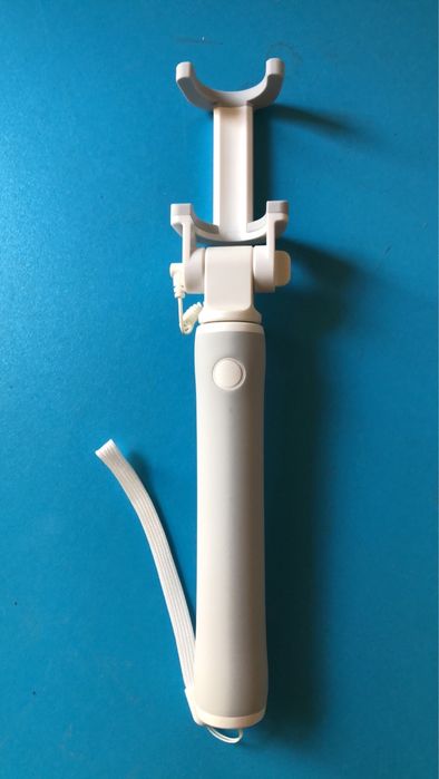 Селфи стик с кабелем Xiaomi