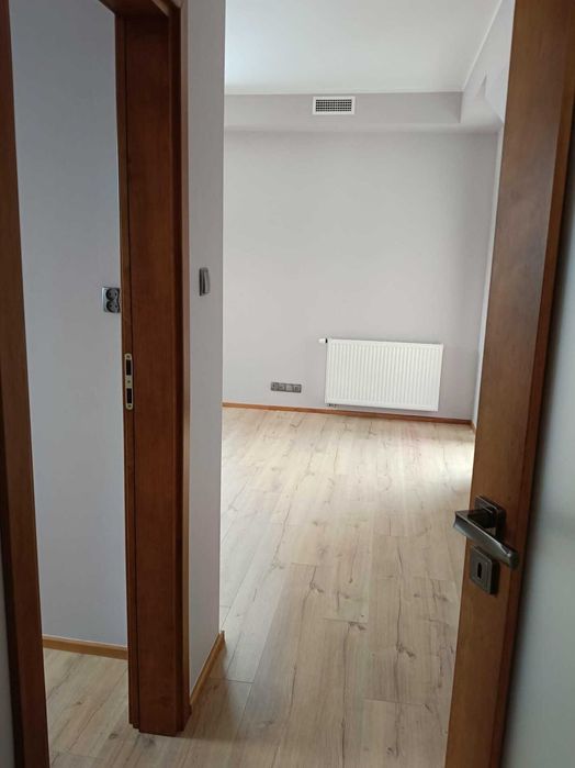 Ciekawy dom w stanie idealnym na sprzedaż!