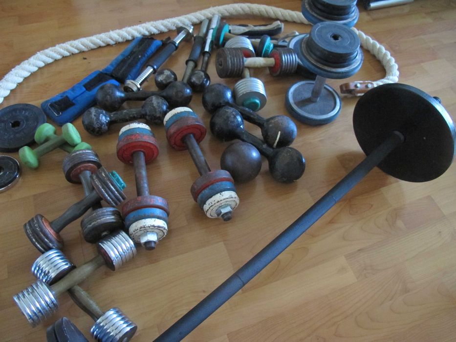 Гантелі,  Бліни, Штанга, вібромассажер