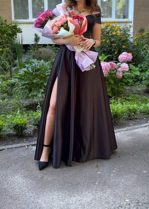 Випускна розкішна сукня