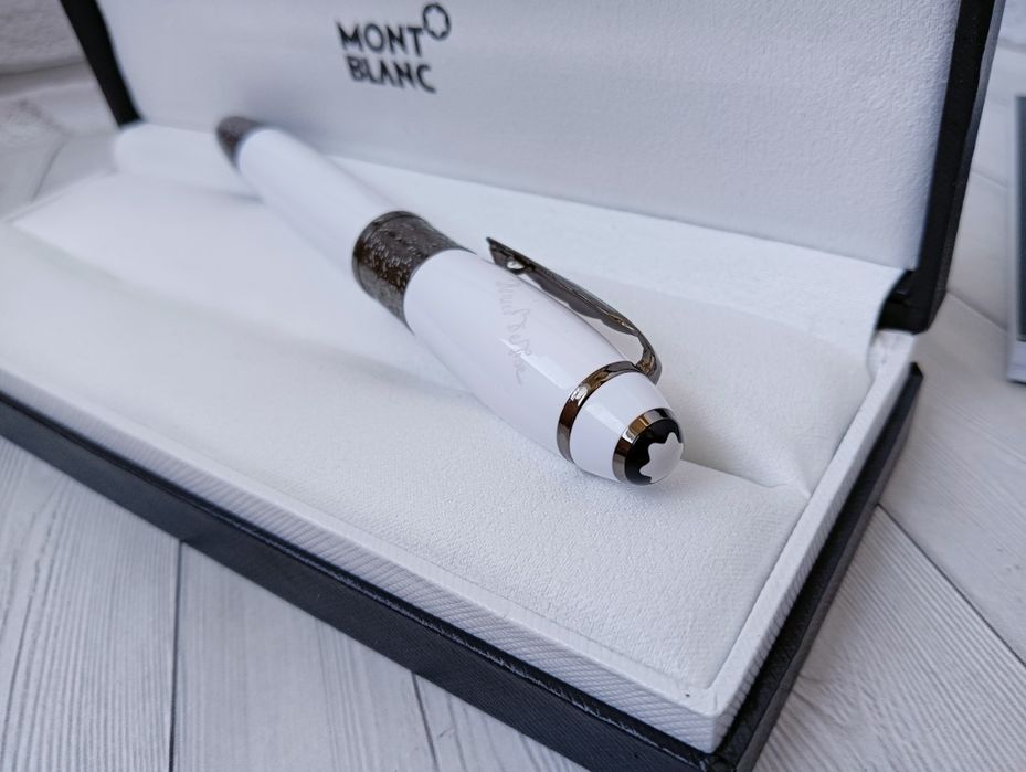 Кулькова ручка Montblanc Daniel Defoe шариковая ручка