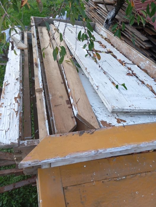 Stare drzwi drewniane