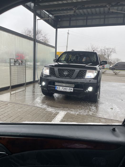 Ніссан  Пайфендер D40 R51 Nissan