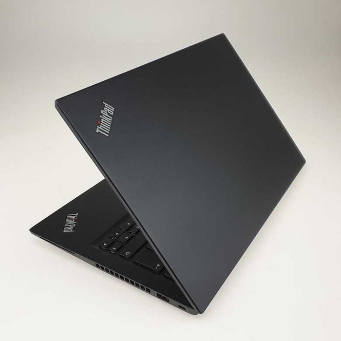 Laptop Lenovo T490s i7/ 16/ SSD 512+320/ 14,1" MAT FHD IPS/ W11/ dowóz gratis