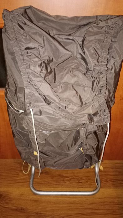 Plecak turystyczny z lekką aluminiową ramą