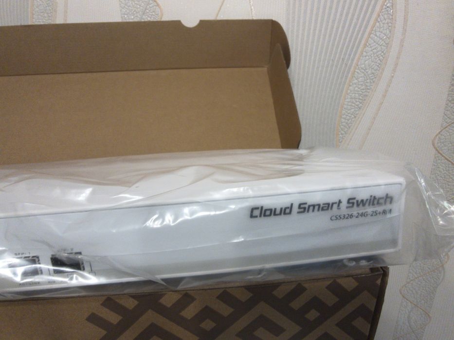 MikroTik CSS326-24G-2S+RM Cloud Smart Switch, керований мережевий комутатор для монтажу в 19" стійку